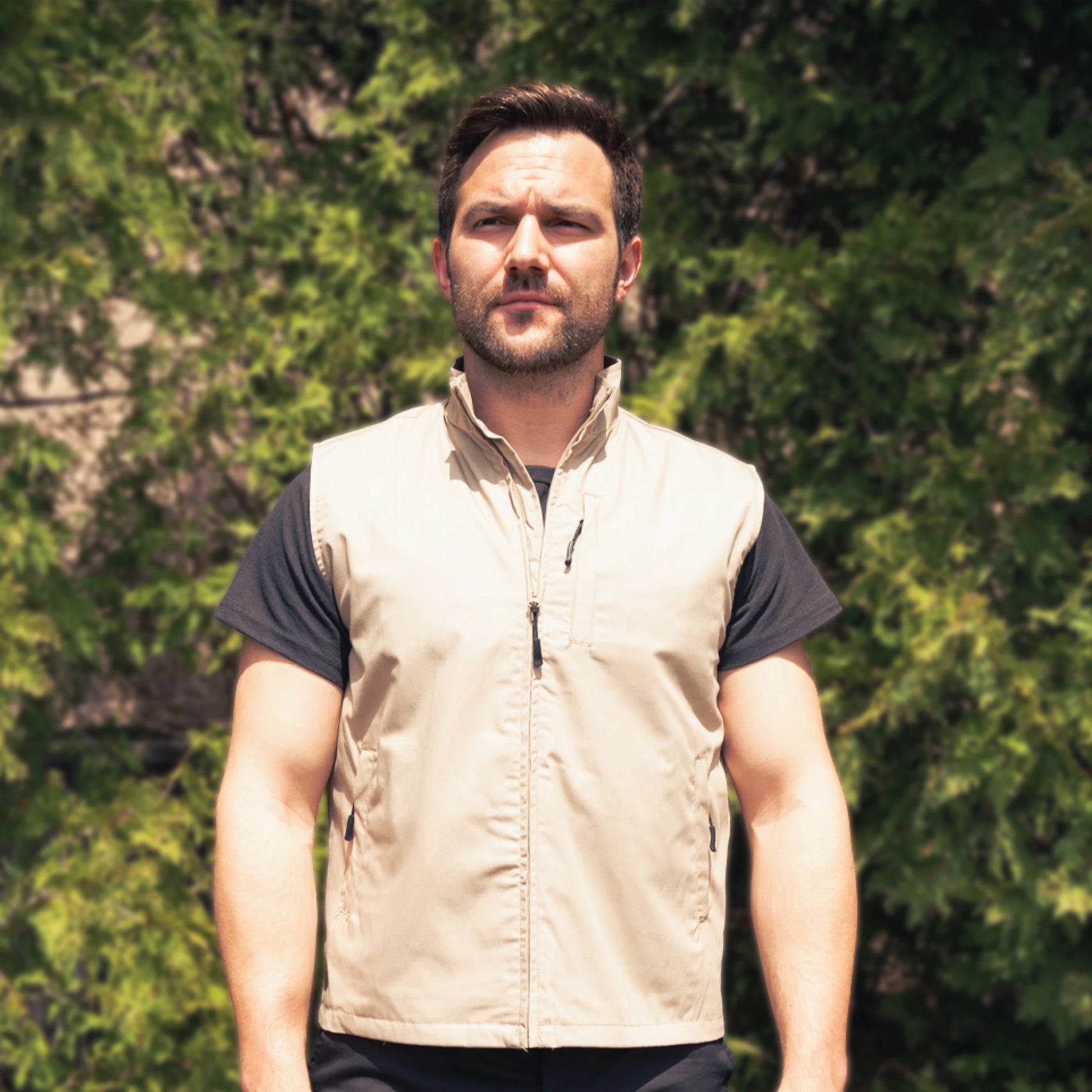 75500-Undercover%20Travel%20Vest-2_2200x2200-ATF-1.webp